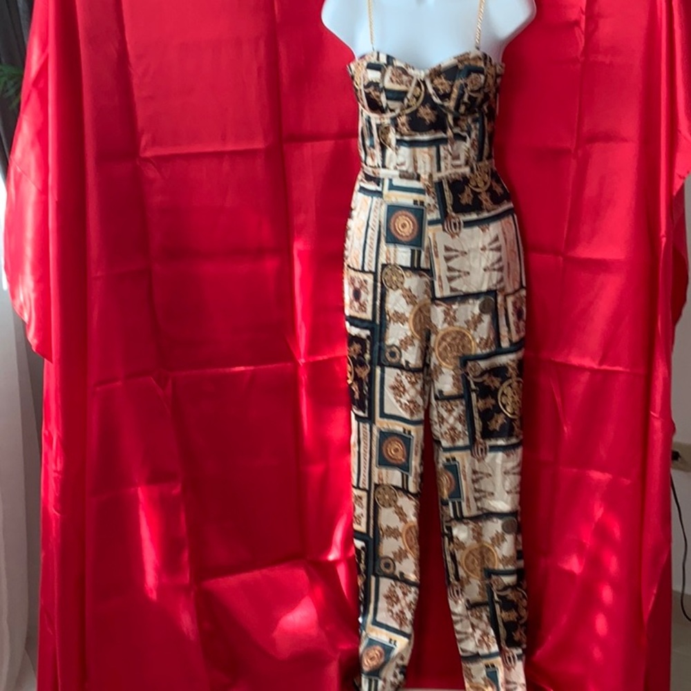 Elegant romper, delicate fabric